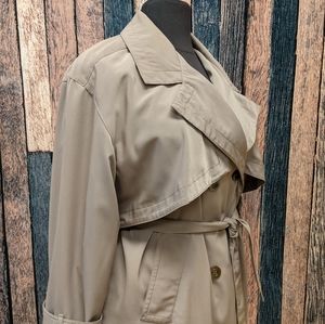 Braetan Tan Short Trench